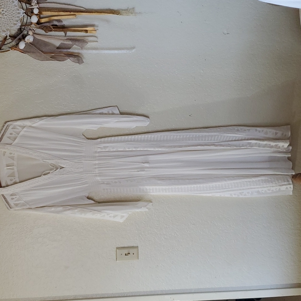 GORGEOUS  TJD White Maxi Dress♡